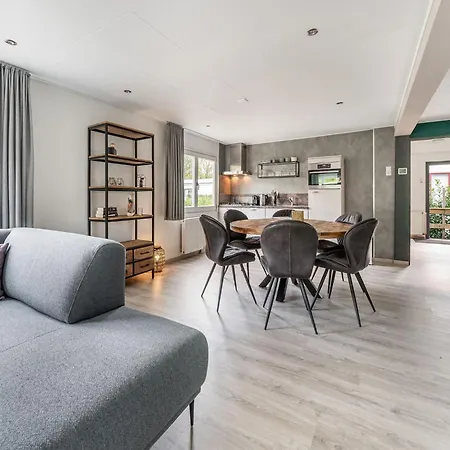 Holiday home Charming In Near Efteling